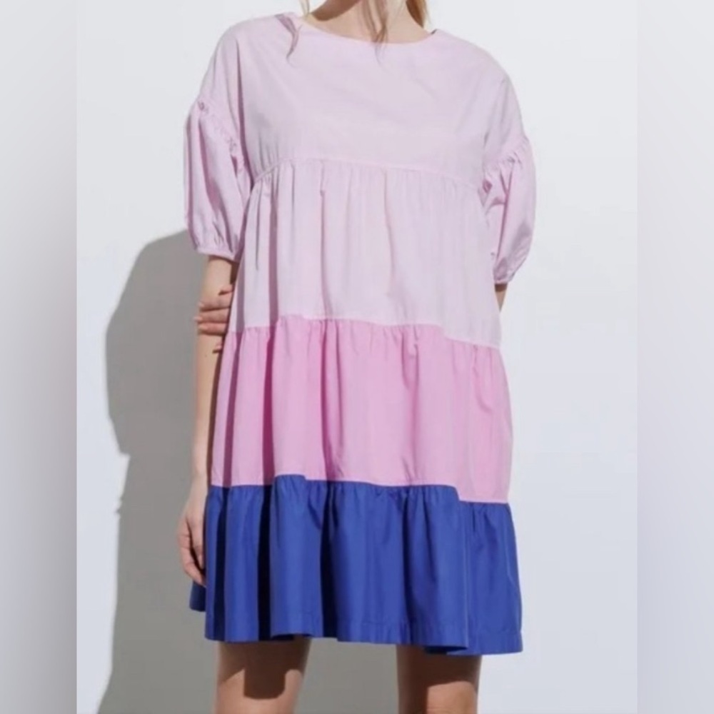 Aaron & Amber Tiered Short Sleeve Dress, Size M